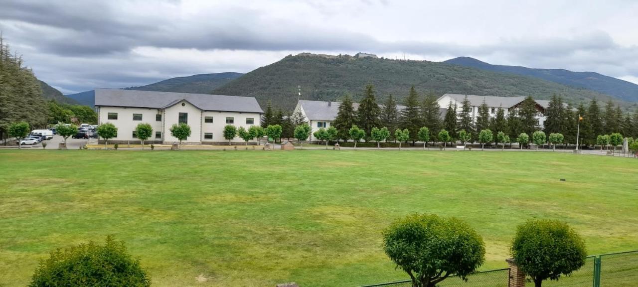 El Refugio De Max Apartment Jaca